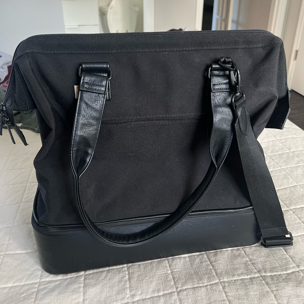 Black BÉIS Weekender Bag